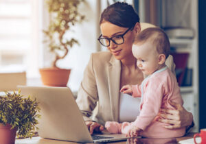 trabaja desde casa mujer